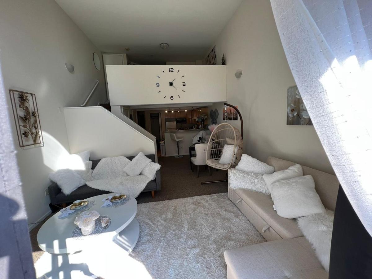 Cozy Downtown Condo Retreat With Space Needle View Seattle Kültér fotó
