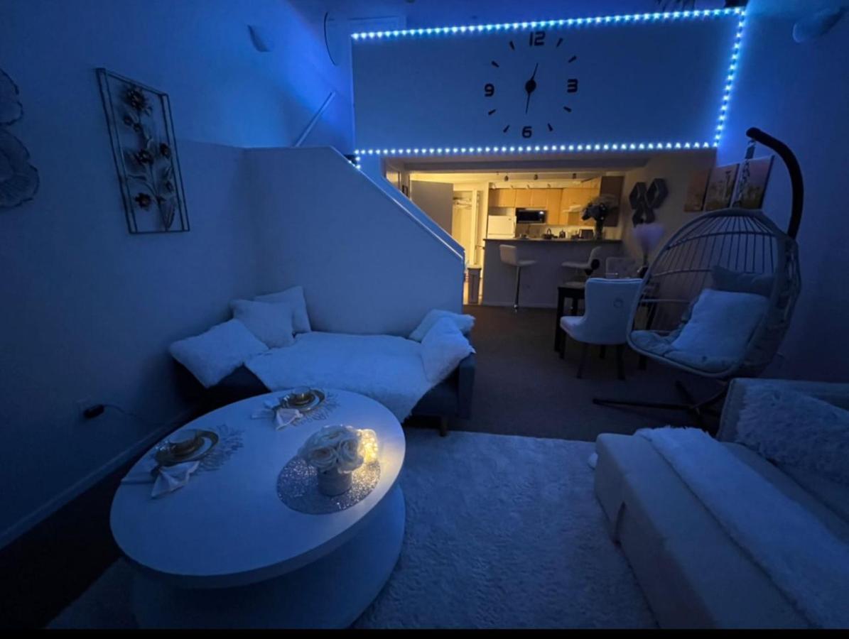 Cozy Downtown Condo Retreat With Space Needle View Seattle Kültér fotó