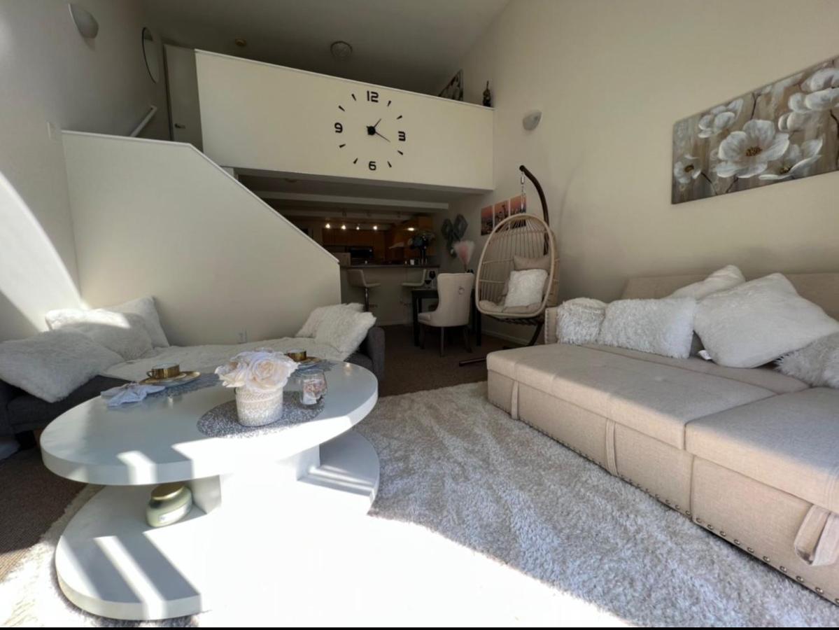 Cozy Downtown Condo Retreat With Space Needle View Seattle Kültér fotó